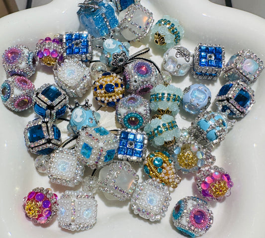 D41.Blue diamond bead mix